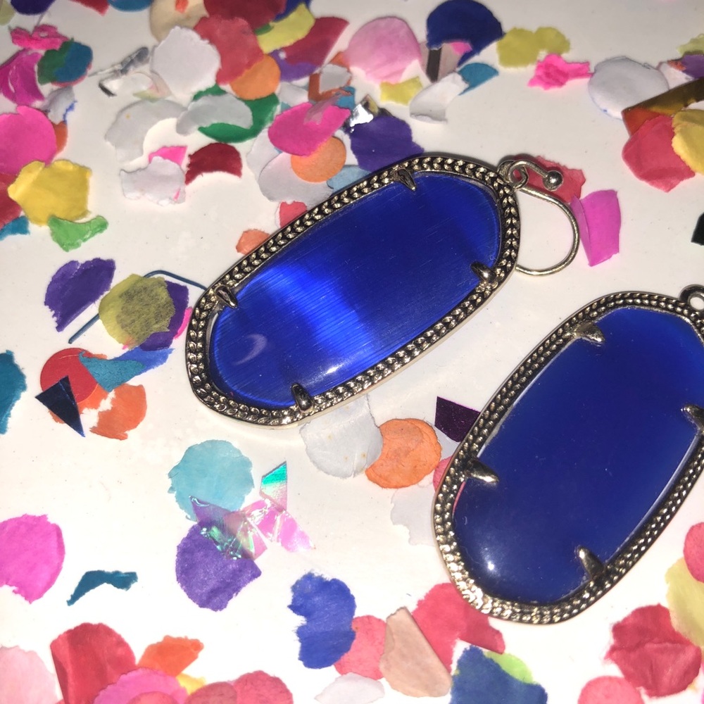 Small Kendra scott earrings
